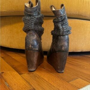 Bed Stu Wedge Gray leather boots with textile detail